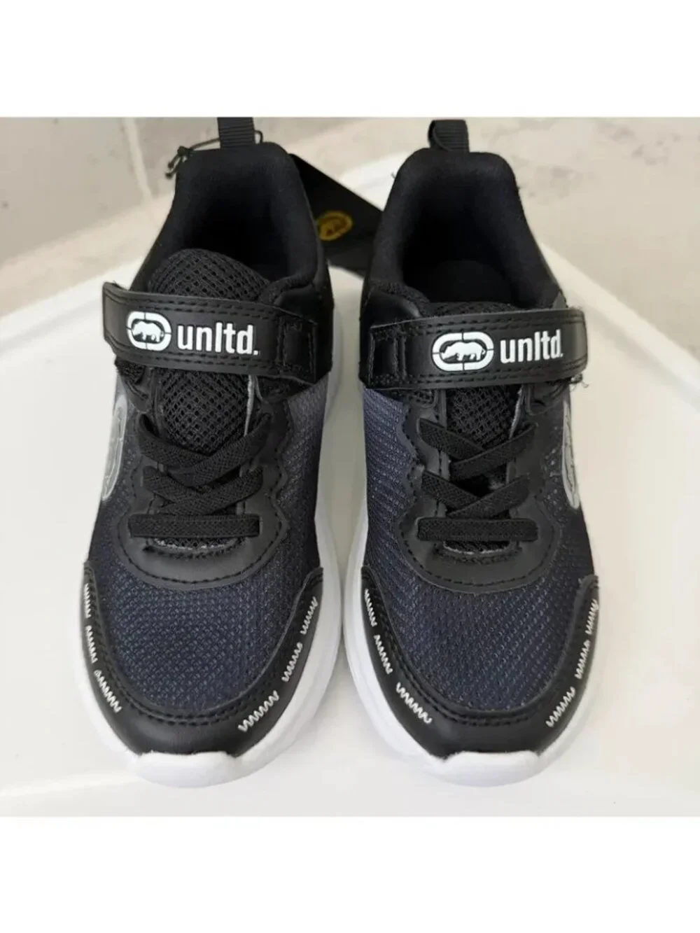 Ecko Unlimited Velcro Sneakers Size 11 Toddler